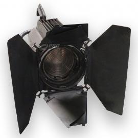 Strand Ianiro Fresnel 2K 6" Castor Bambino Regular